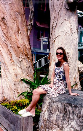 Caroline_port_douglas.jpg (55507 bytes)